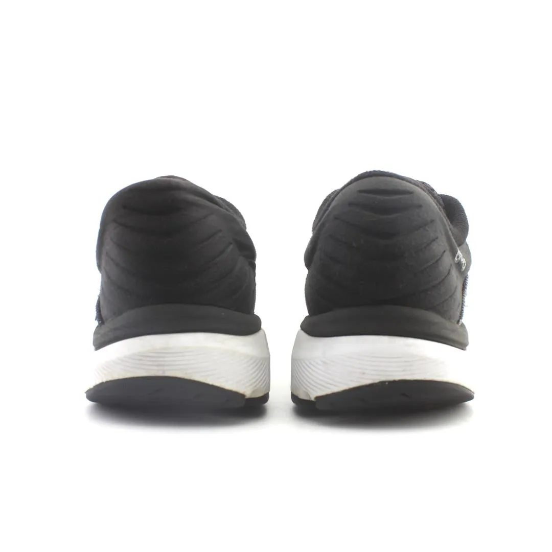 NEW BALANCE 860 V10